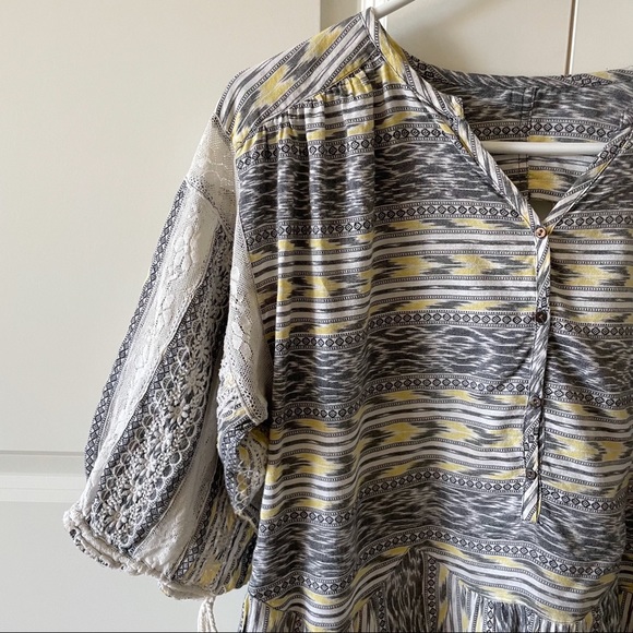 New Romantics Free People Lace and Embroidered Trimmed Tunic Top Size Small - Picture 5 of 13